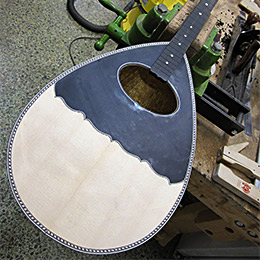 Handmade musical instruments workshop