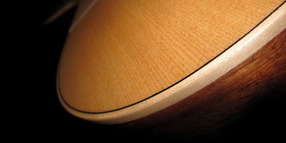 Instrumentos musicales hechos a mano por el Luthier Konstantin Tsopelas